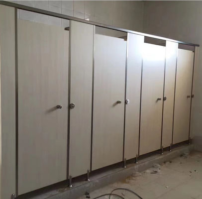 Vách ngăn nhà vệ sinh bằng nhựa Laminate HPL 30mm cho trung tâm triển lãm